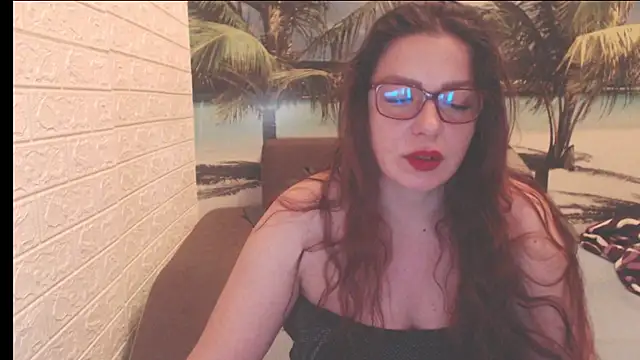 Queen  Natasha online show from November 17, 10:15 pm