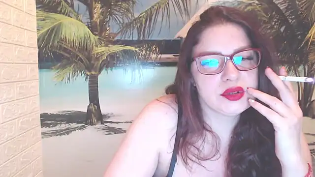 Snapshot of Queen__Natasha chatting on April 29, 9:32 pm Queen Natasha online show from April 29, 9:32 pm