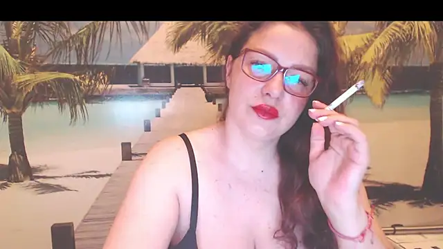 Queen  Natasha online show from June 20, 9:50 pm