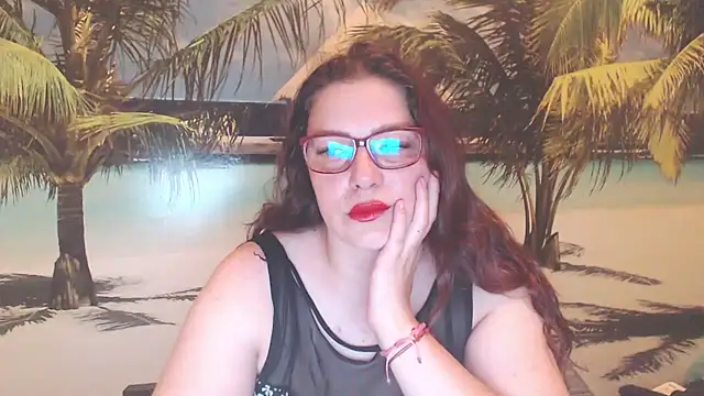 Queen  Natasha online show from August 4, 8:44 pm