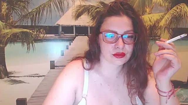 Queen  Natasha online show from August 5, 7:06 pm