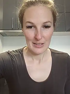 MaviePearl online show from February 27, 9:32 am