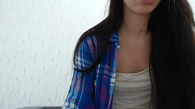 HoneyWiles online show from December 10, 1:11 pm