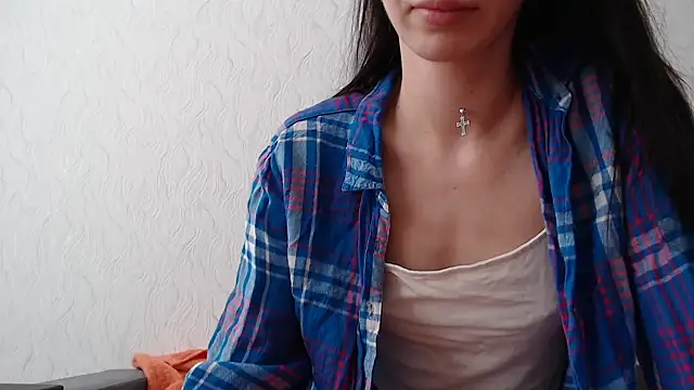 HoneyWiles online show from February 7, 12:39 pm