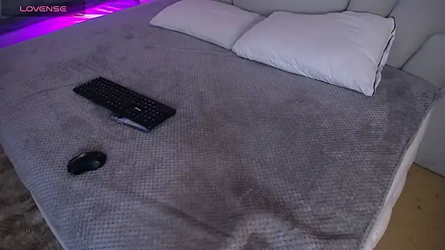 Miss Loise online show from November 27, 3:19 am