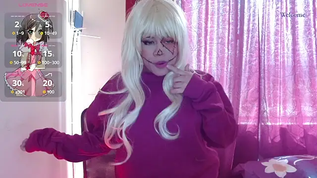 violetagrey  online show from October 18, 6:30 pm