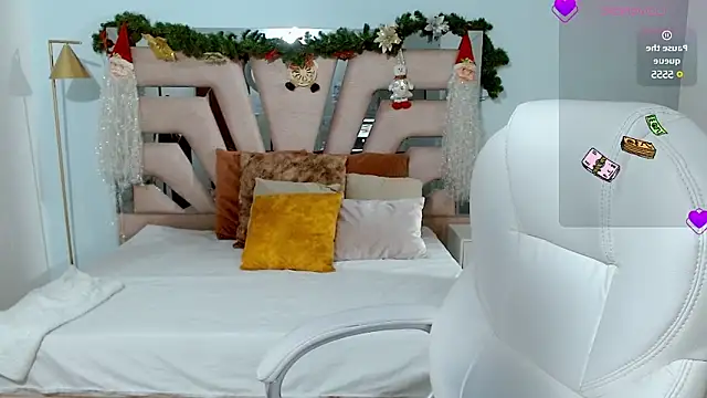 sophia hadid online show from December 17, 7:26 pm