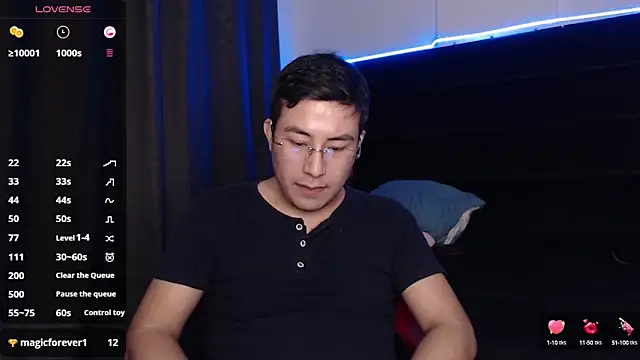 andrewmhilton  online show from March 11, 4:43 am