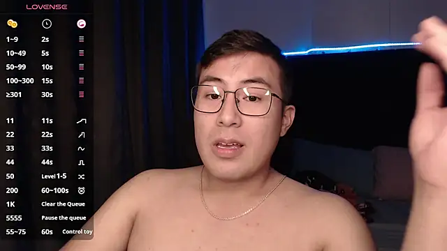 andrewmhilton  online show from October 19, 5:41 am