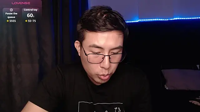 andrewmhilton  online show from April 1, 6:36 am