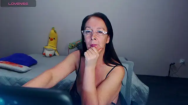 Celine Faer1 online show from April 6, 5:14 pm