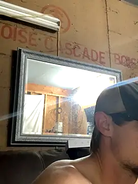 Midwestalpha online show from January 8, 5:04 pm