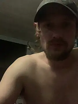 Snapshot of Midwestalpha chatting on February 8, 7:56 am Midwestalpha online show from February 8, 7:56 am