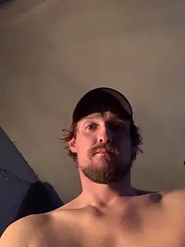 Snapshot of Midwestalpha chatting on February 9, 7:23 am Midwestalpha online show from February 9, 7:23 am