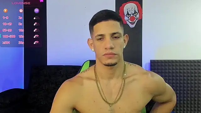 jhonnysnow17 online show from February 17, 9:03 am