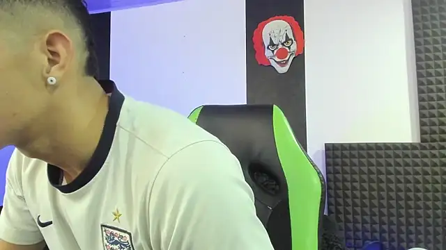 jhonnysnow17 online show from February 23, 1:32 pm