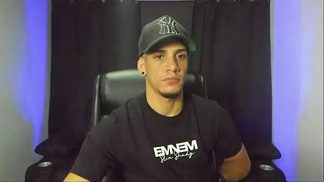 jhonnysnow17 online show from September 10, 7:08 am