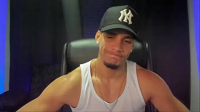 jhonnysnow17 online show from October 4, 10:41 pm