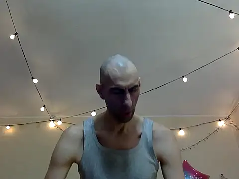 Snapshot of HandsomeAlfie chatting on October 8, 2:31 am HandsomeAlfie online show from October 8, 2:31 am