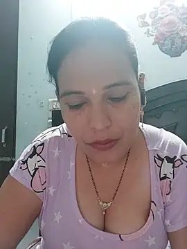 Poojabhabi101 online show from May 15, 6:20 am