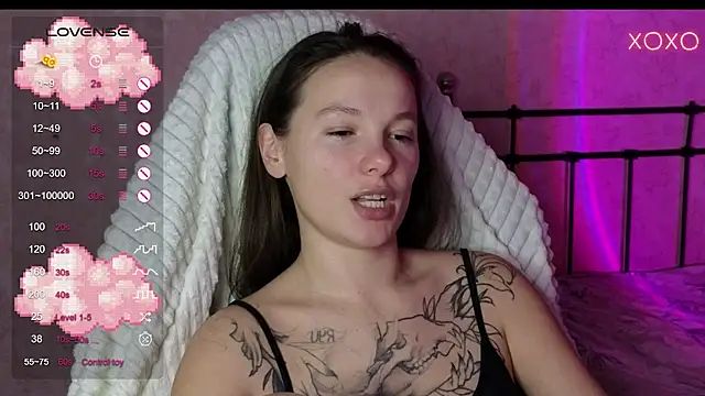 lil luna x online show from December 10, 5:22 pm