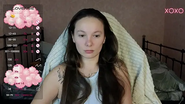 lil luna x online show from January 22, 7:03 pm