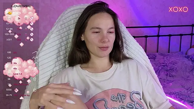 lil luna x online show from October 7, 8:50 pm