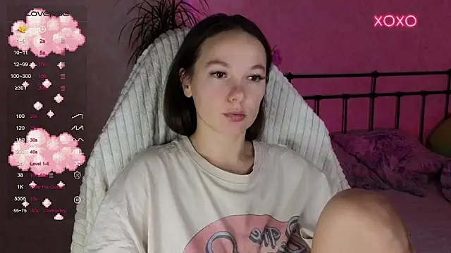 lil luna x online show from November 30, 1:59 pm