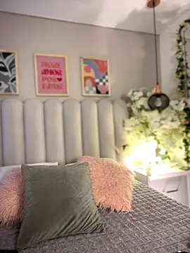 cute  cherry  online show from November 27, 8:33 pm