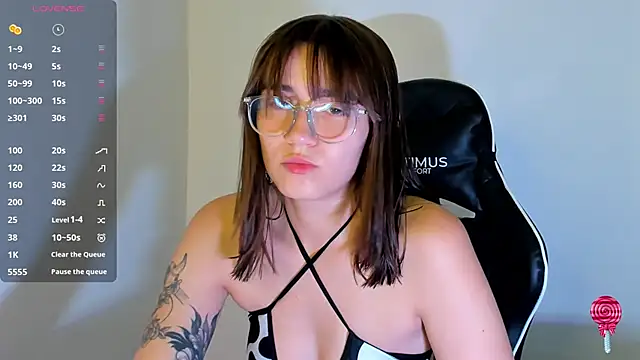  alicerosse2 online show from December 2, 11:51 pm