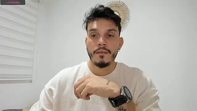 alejandro stark online show from December 16, 1:21 am