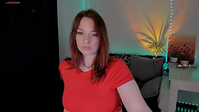 mia x love online show from December 23, 3:01 pm