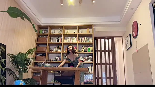 Snapshot of grandeeney chatting on January 24, 3:24 pm grandeeney online show from January 24, 3:24 pm