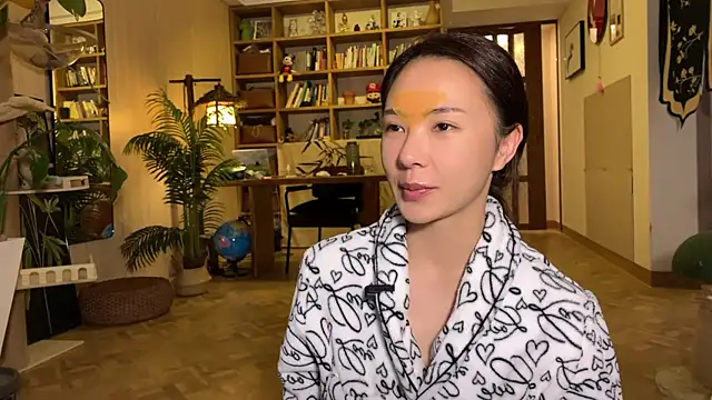 grandeeney online show from December 5, 3:41 pm