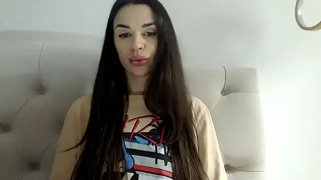 Snapshot of Mika_Gold chatting on February 21, 7:26 pm Mika Gold online show from February 21, 7:26 pm