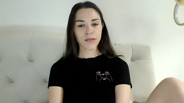 Snapshot of Mika_Gold chatting on April 11, 11:36 am Mika Gold online show from April 11, 11:36 am