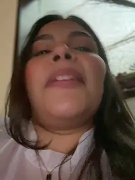 GigiiStone online show from December 14, 11:45 pm