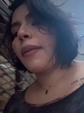 GigiiStone online show from February 2, 11:11 pm