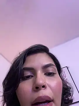 GigiiStone online show from February 20, 8:58 pm