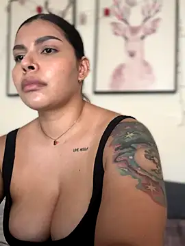 GigiiStone online show from September 8, 6:40 pm