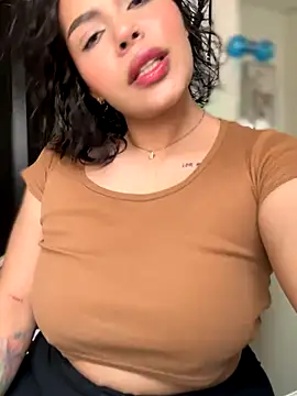 GigiiStone online show from September 9, 6:40 pm