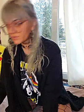 anyalikestosuck online show from January 6, 7:50 pm