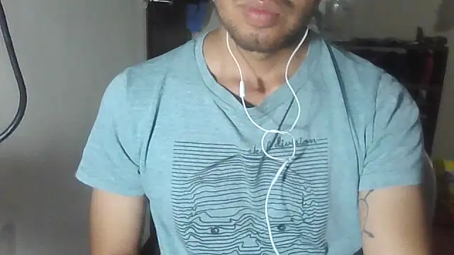 neoandblue23 online show from November 16, 2:06 am