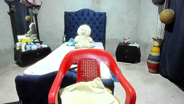 mature  bigboobs   online show from September 20, 2:29 pm