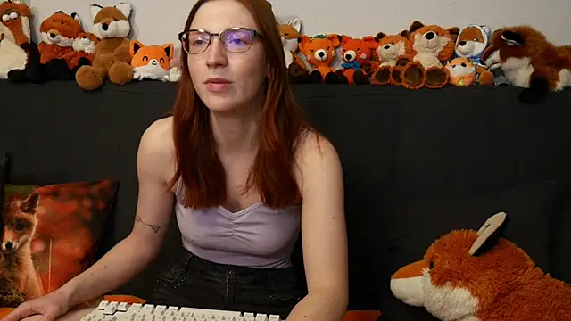 Snapshot of FinaFoxy chatting on July 3, 7:53 pm FinaFoxy online show from July 3, 7:53 pm
