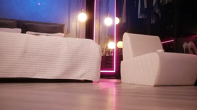 Rikka Moore online show from October 11, 10:47 am