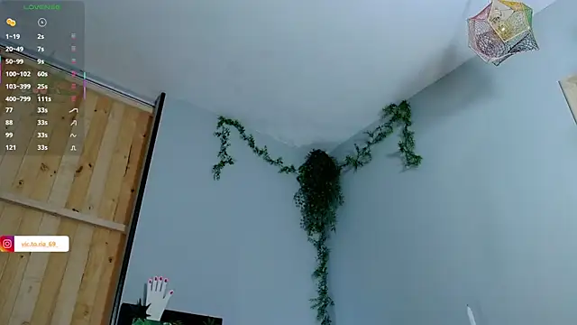 VickyJackson  online show from February 17, 7:42 pm