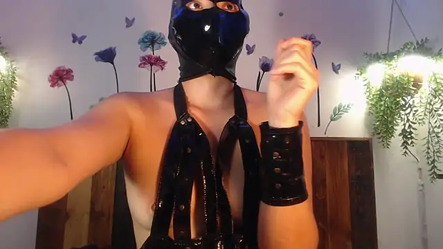 Snapshot of DaMikaela_ chatting on January 23, 9:50 pm DaMikaela online show from January 23, 9:50 pm
