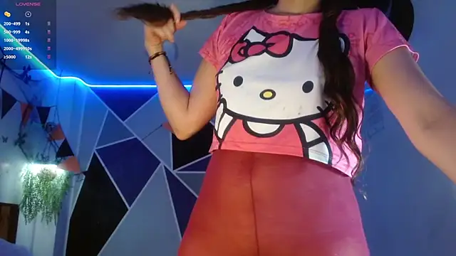 Snapshot of DaMikaela_ chatting on October 18, 7:03 pm DaMikaela online show from October 18, 7:03 pm