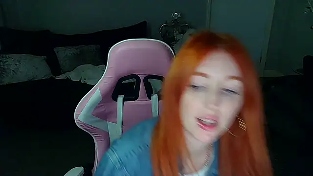 Red firesquirt online show from December 24, 12:55 pm